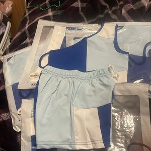 2 piece set blue and white